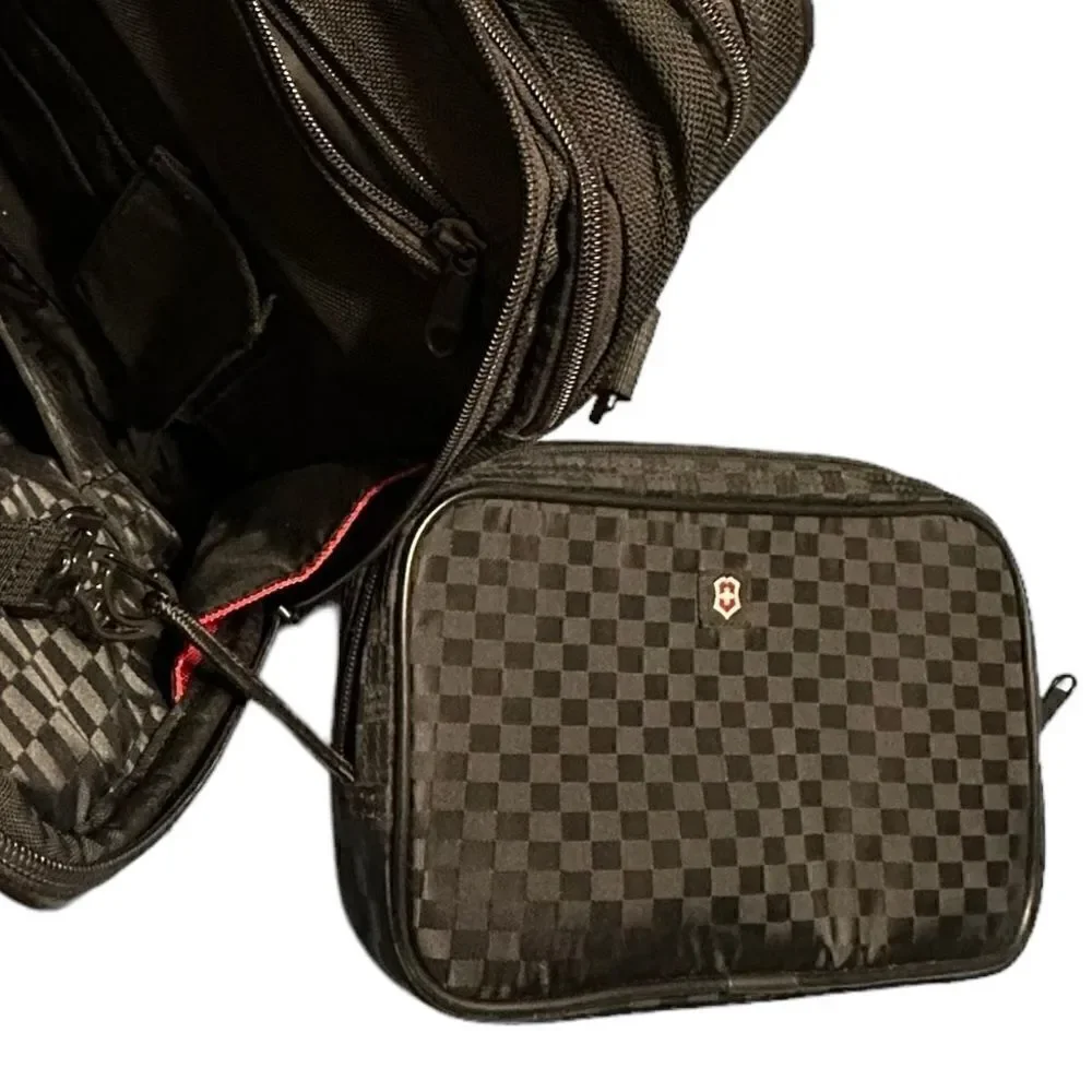 Victorinox Black Professional 2-way carry Cordura briefcase laptop travel bag